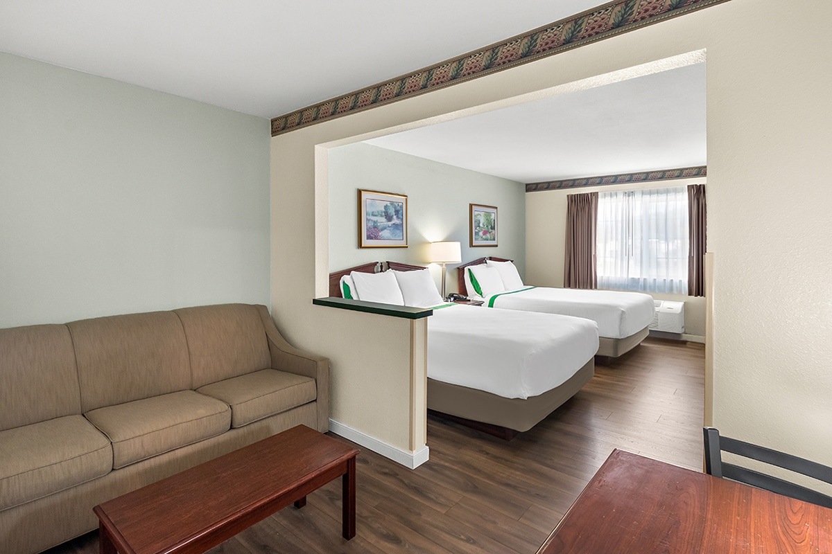 GuestHouse Kelso Longview hotel gallery image, guest room