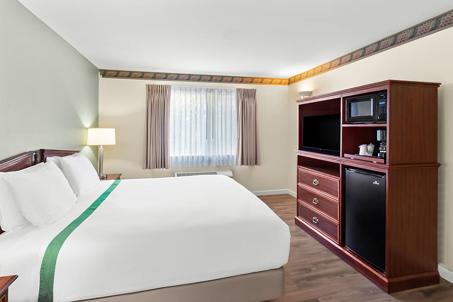 GuestHouse Kelso Longview hotel gallery image, guest room