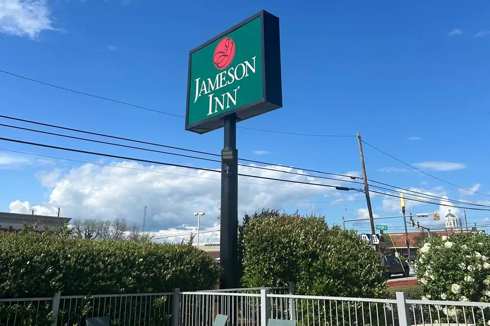 Jameson Inn Winder hotel